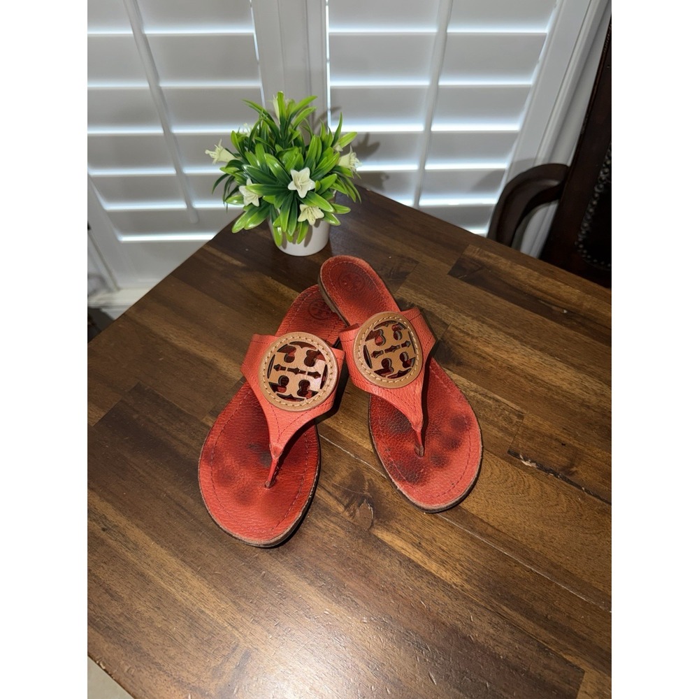 Tory Burch Womens Louisa Sandal Size 7 Red  Leather Thong Medallion Flip Flop